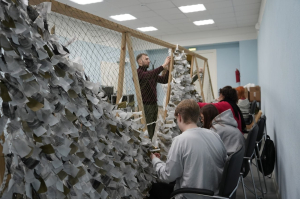 СВОих не бросаем